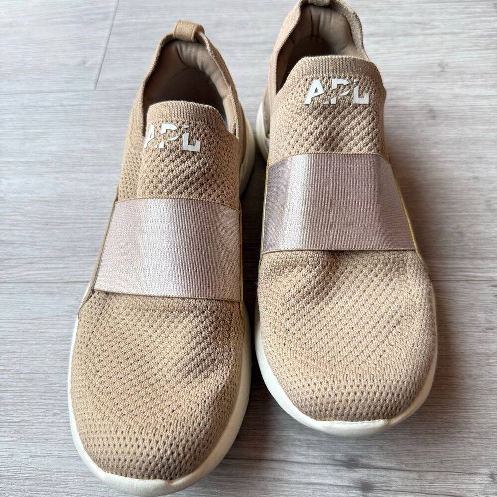 APL TechLoom Bliss running shoes Womens Size 8.5 *missing insoles